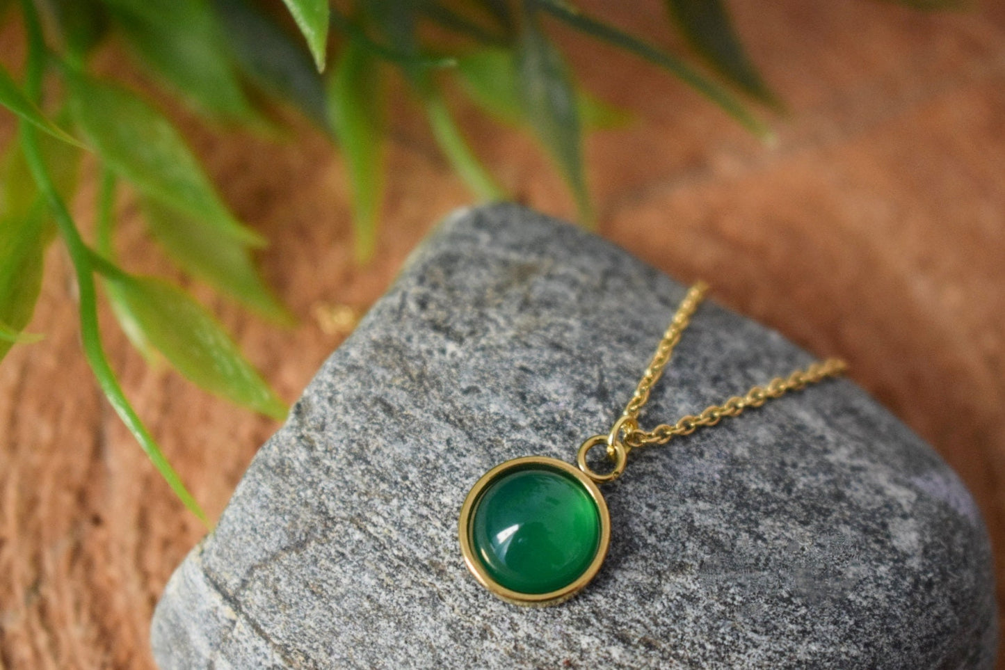 Halskette Grüner Achat Gold, Edelstein, Grüne Runde Halskette, Stein, Grüner Achat Anhänger, Achat Geburtsstein Schmuck, Edelstein, Geschenk für sie