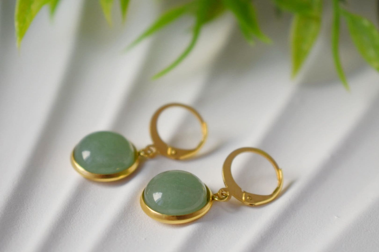 Aventurin Ohrringe baumeln, Grün, Gold, Edelstein, Lever Back Creolen mit Stein, Hängende Ohrringe, Aventurin Gold Schmuck, Geschenk für sie