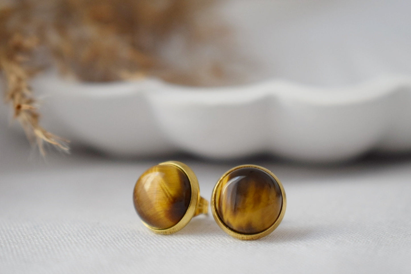 Tigerauge Ohrstecker Gold, Edelstein 10mm Runde Ohrstecker, Brauner Stein, Tigerauge, Chakra Schmuck, Push-back, Tigerauge Ohrringe