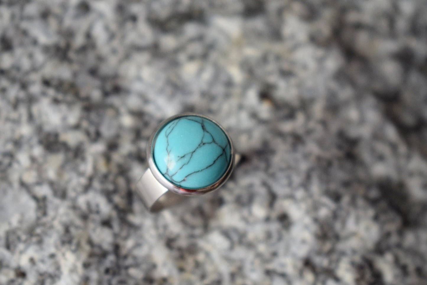 Türkisring Damen, Statement Steinring, Runder blauer Edelstein Alltagsring, Verstellbarer blauer Ring, handgefertigter Schmuck, Geschenk für Sie