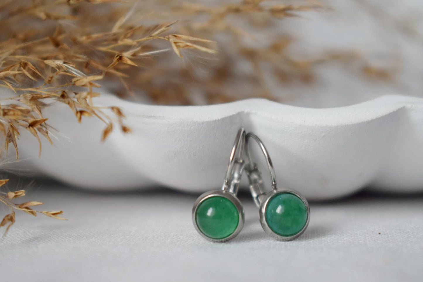 Kleine grüne Aventurin Hängeohrringe Silber, minimalistisch, 6mm Edelstein Ohrringe, Aventurin Schmuck, grüne Ohrhänger, Geschenk für Sie