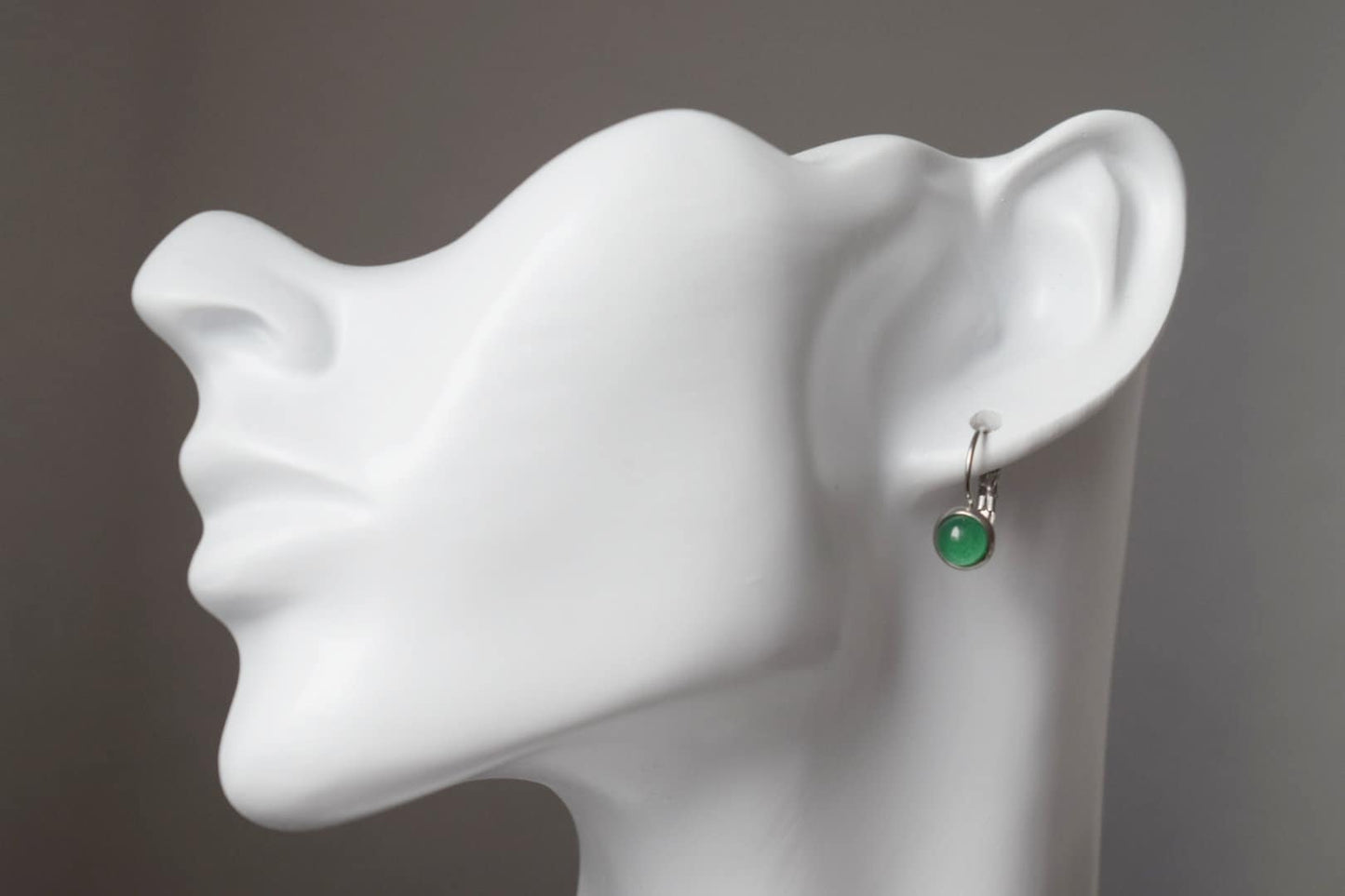 Kleine grüne Aventurin Hängeohrringe Silber, minimalistisch, 6mm Edelstein Ohrringe, Aventurin Schmuck, grüne Ohrhänger, Geschenk für Sie