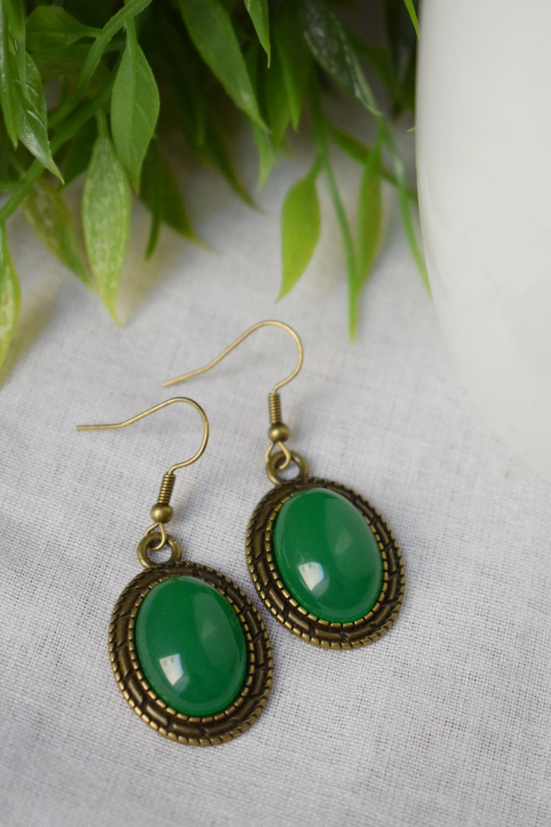Vinatge green jade earrings, Statement oval dangle earrings, Gemstone drop earrings, Stone hanging pendant earrings, Jewelry gift for her
