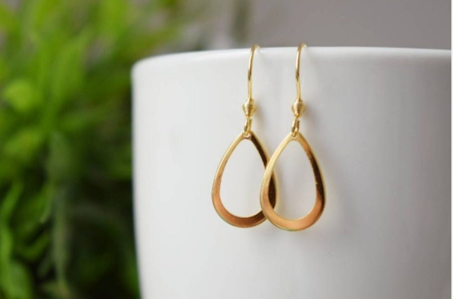Tropfenohrringe, Minimalistisch, Geometrische Hängeohrringe, Vergoldeter Edelstahl, Kleines Schmuckgeschenk für Frauen