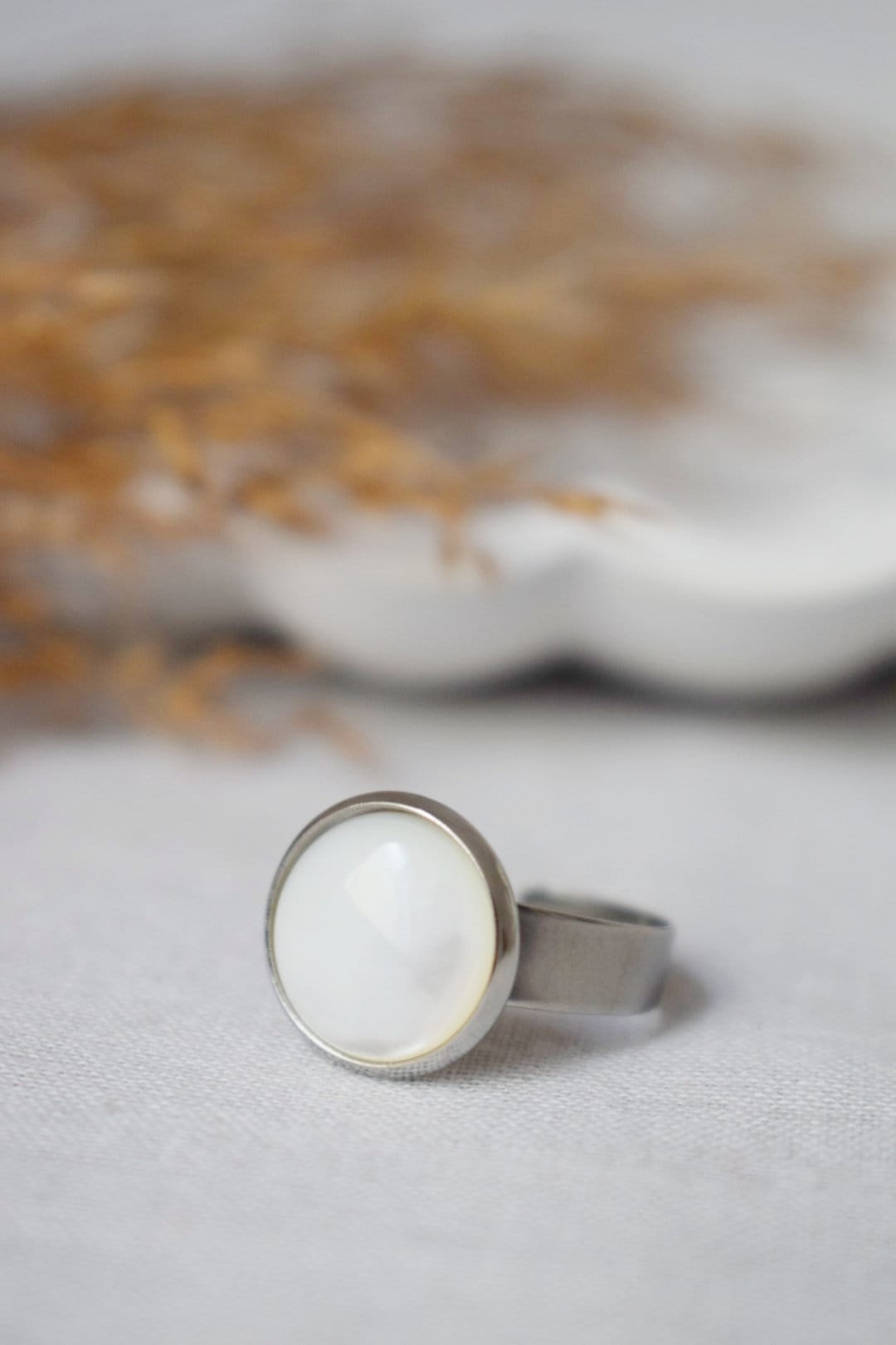 Perlmuttring für Frauen, Perlenring silber, Verstellbarer Ring für jeden Tag, Weißer runder Ring, Perlmuttschmuck, Geburtstagsgeschenk für Sie