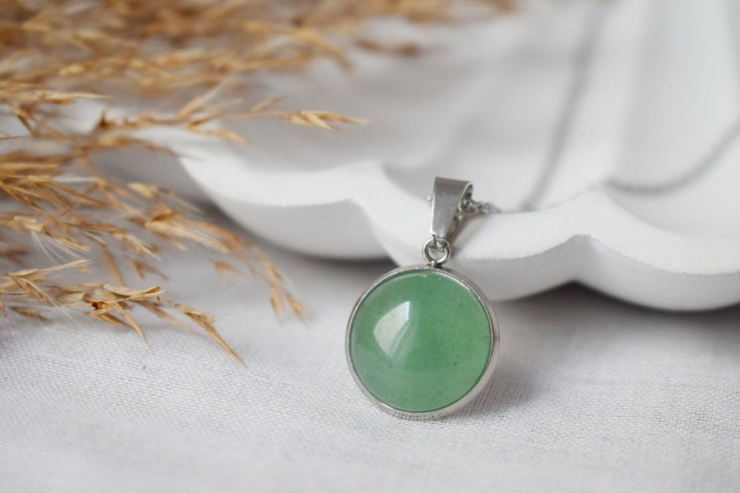 Grüne Aventurin Halskette, Statement Edelstein Halskette Damen, Kette mit rundem Anhänger, Geburtsstein, Aventurin Schmuck, Geschenk für Sie