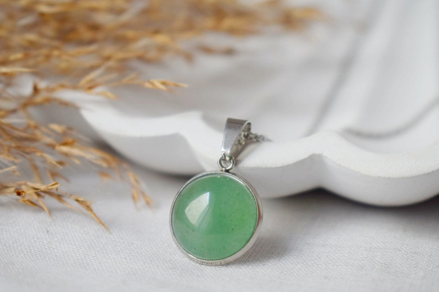 Grüne Aventurin Halskette, Statement Edelstein Halskette Damen, Kette mit rundem Anhänger, Geburtsstein, Aventurin Schmuck, Geschenk für Sie