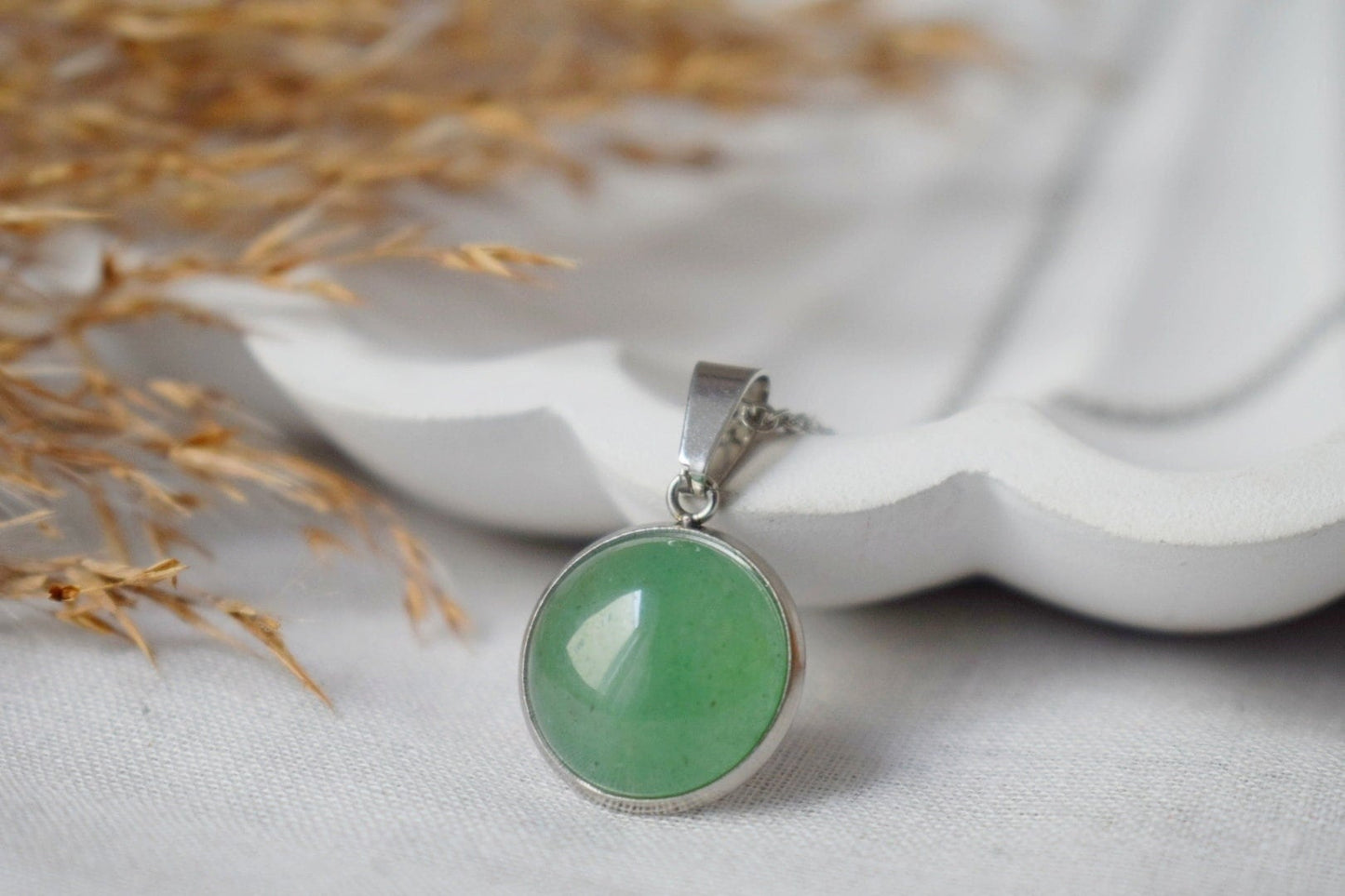 Grüne Aventurin Halskette, Statement Edelstein Halskette Damen, Kette mit rundem Anhänger, Geburtsstein, Aventurin Schmuck, Geschenk für Sie