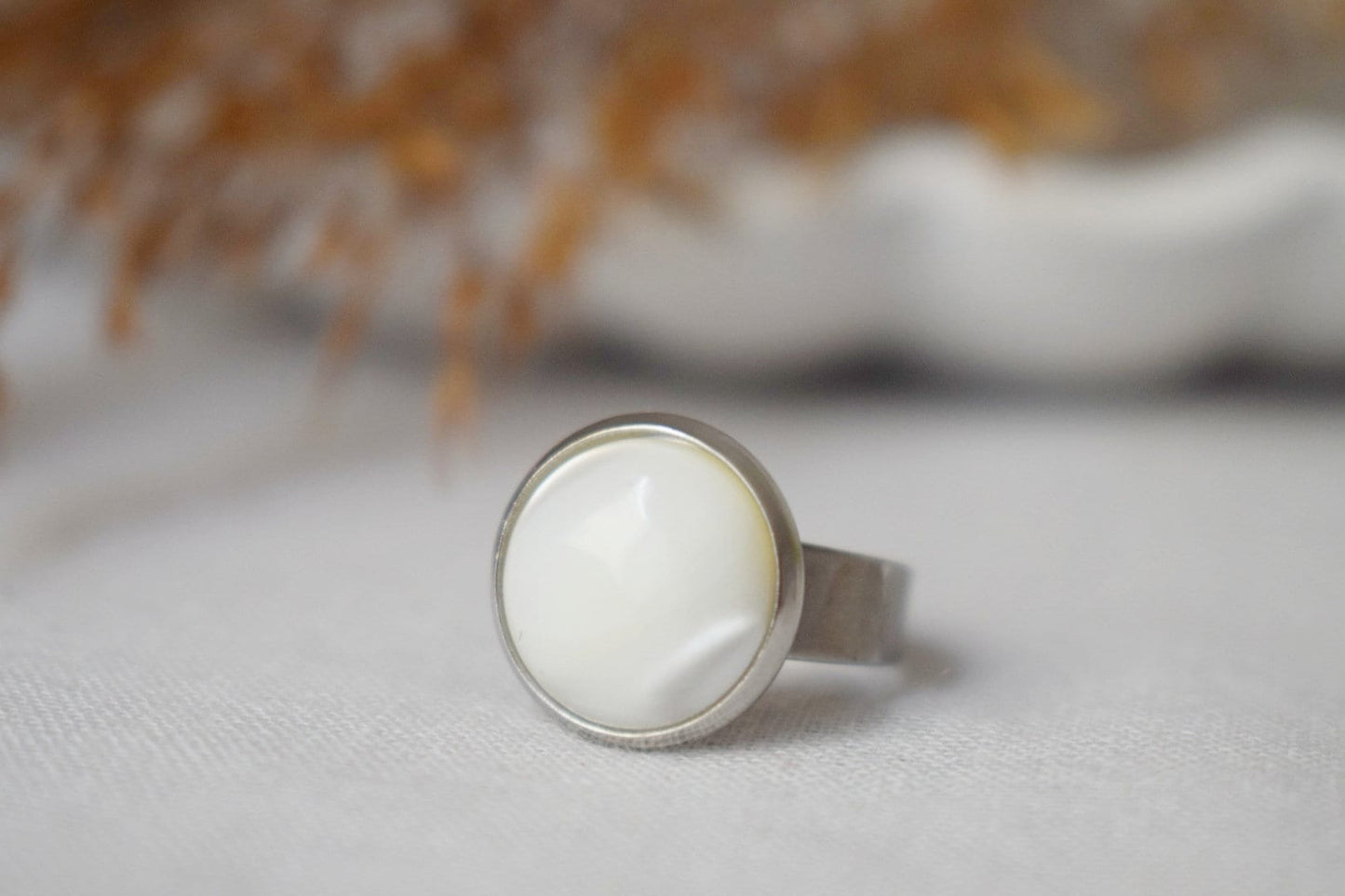 Perlmuttring für Frauen, Perlenring silber, Verstellbarer Ring für jeden Tag, Weißer runder Ring, Perlmuttschmuck, Geburtstagsgeschenk für Sie