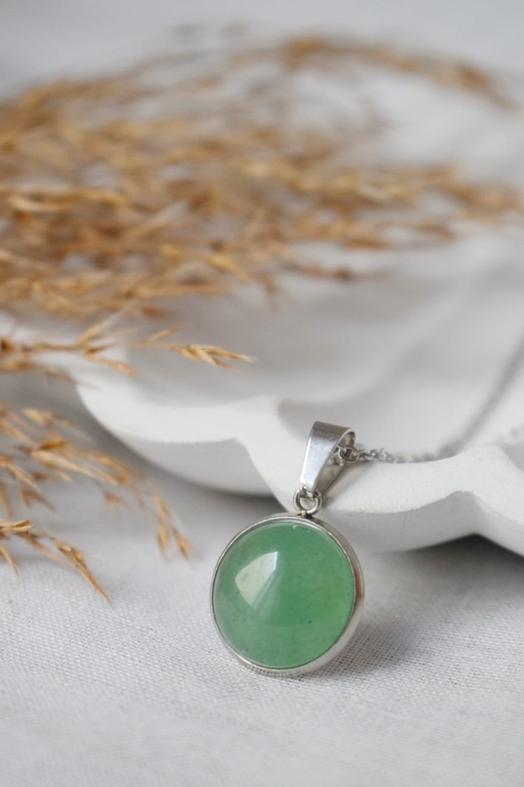 Grüne Aventurin Halskette, Statement Edelstein Halskette Damen, Kette mit rundem Anhänger, Geburtsstein, Aventurin Schmuck, Geschenk für Sie