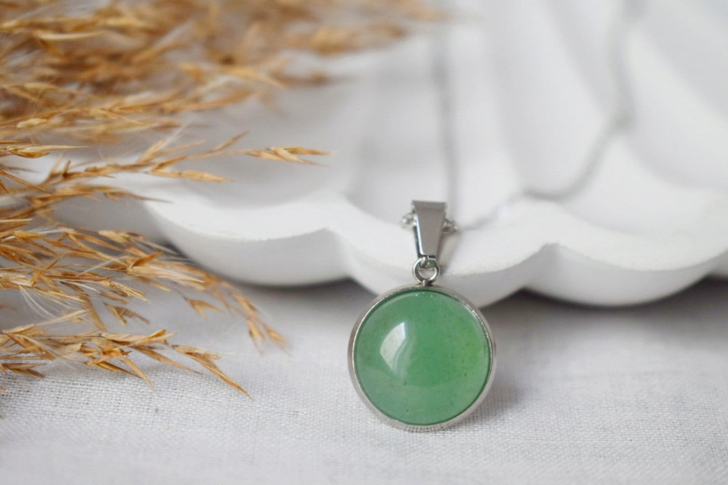 Grüne Aventurin Halskette, Statement Edelstein Halskette Damen, Kette mit rundem Anhänger, Geburtsstein, Aventurin Schmuck, Geschenk für Sie