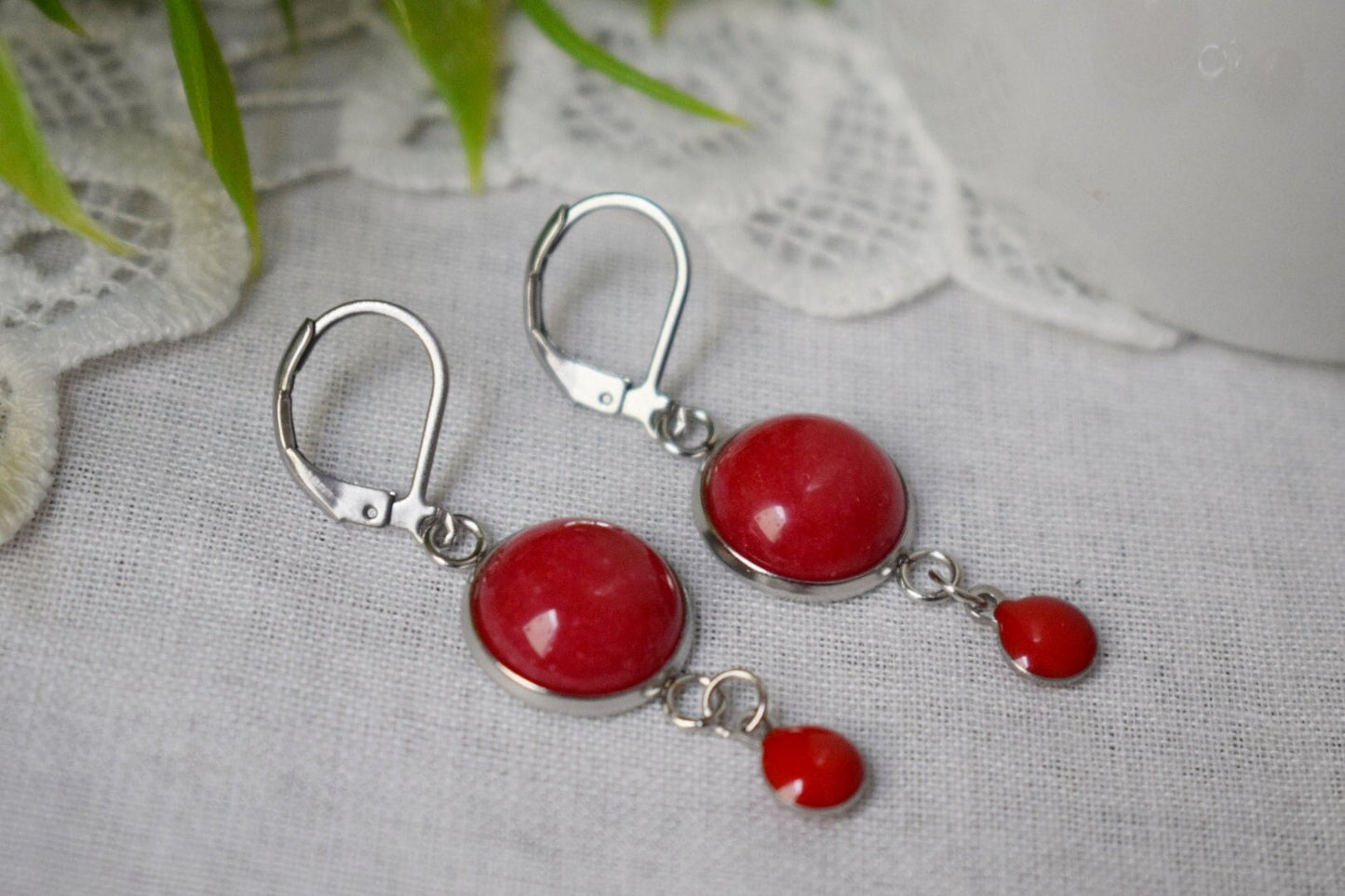 Rote Jade-Ohrringe, Rote Silber-Ohrringe, Edelstein-Tropfen- und Baumeln-Ohrringe, Boho, Rote Emaille-Anhänger-Ohrringe, Rot, Schmuckgeschenk für Frauen