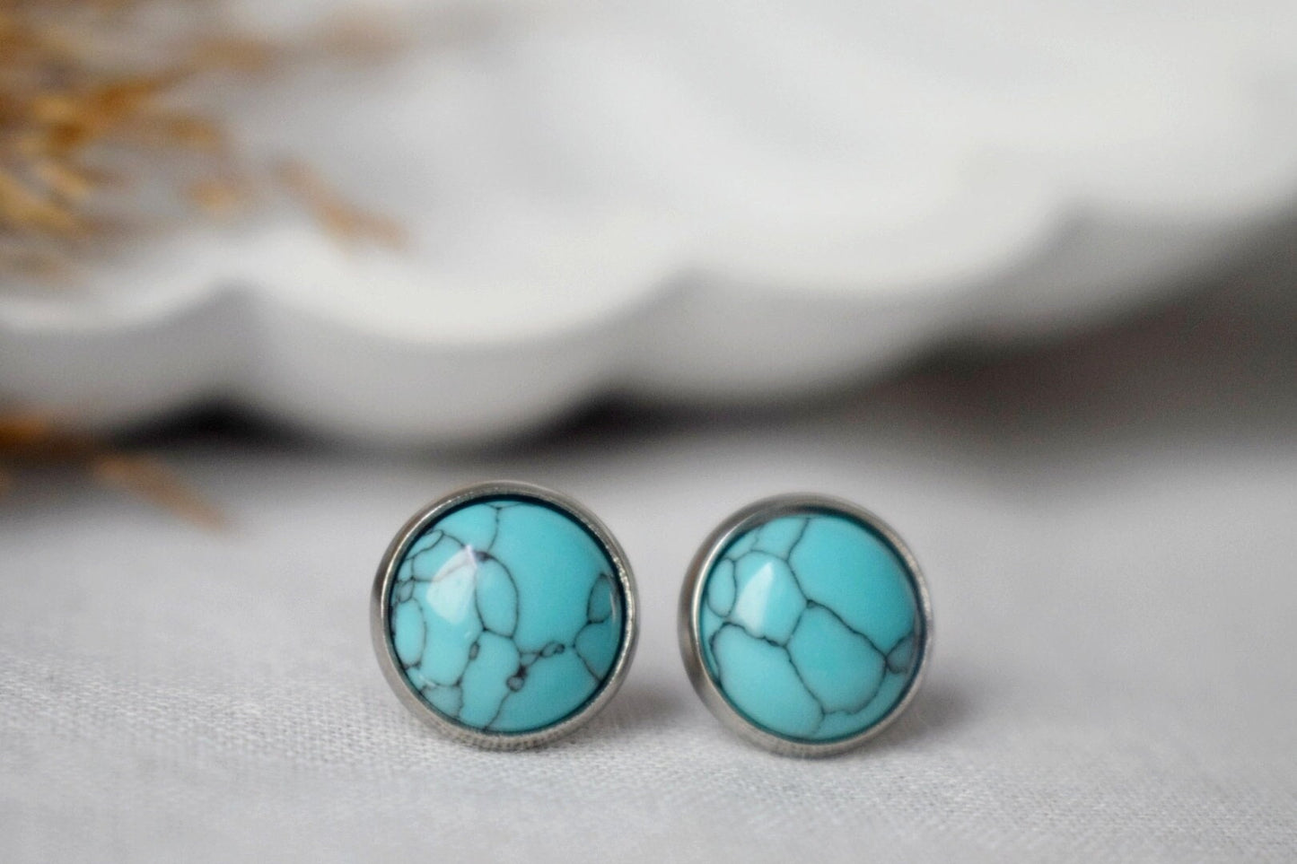 Türkise Ohrstecker, 12mm Edelstein Ohrstecker, Blaue Ohrstecker, Leichte Ohrringe, handgefertigter Schmuck, Geschenk für Frauen
