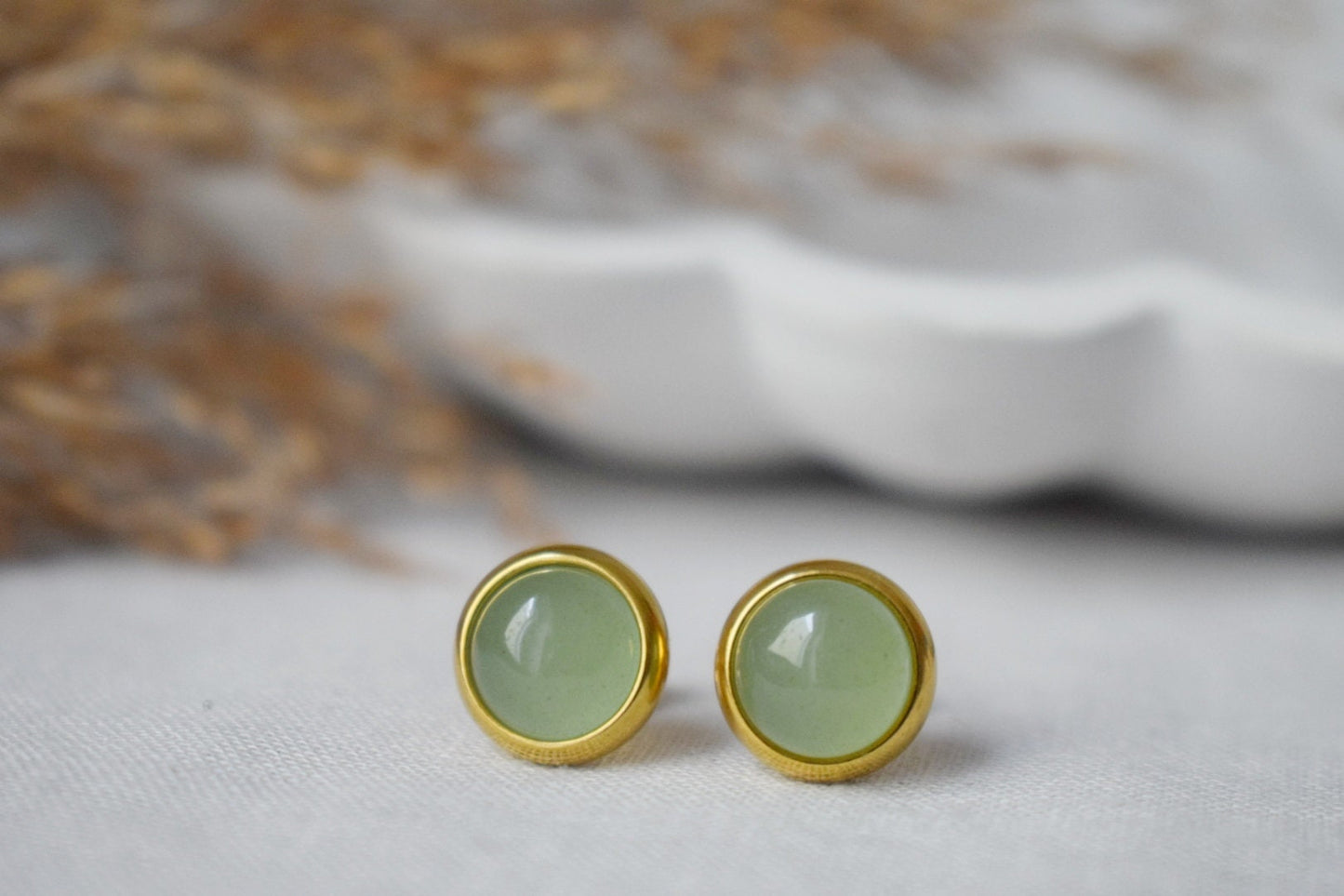 Kleine Aventurin Ohrstecker, 8mm Massive Gold Ohrstecker, Grüne Edelstein Ohrringe, Basic Ohrringe, August Geburtsstein Geschenk, Minimalistischer Schmuck