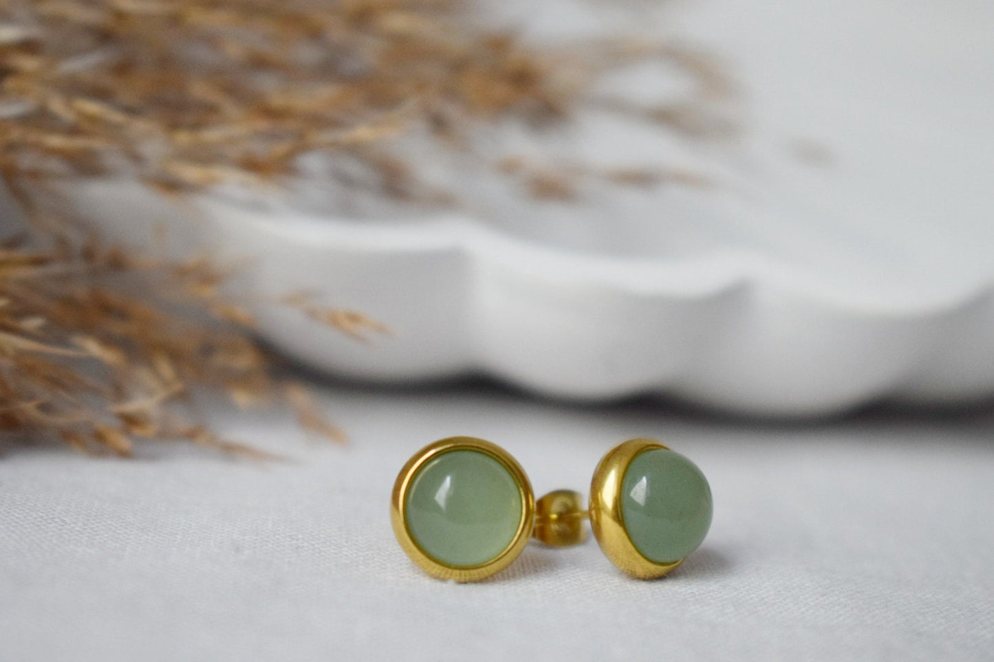 Kleine Aventurin Ohrstecker, 8mm Massive Gold Ohrstecker, Grüne Edelstein Ohrringe, Basic Ohrringe, August Geburtsstein Geschenk, Minimalistischer Schmuck