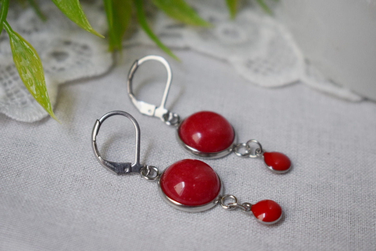 Rote Jade-Ohrringe, Rote Silber-Ohrringe, Edelstein-Tropfen- und Baumeln-Ohrringe, Boho, Rote Emaille-Anhänger-Ohrringe, Rot, Schmuckgeschenk für Frauen