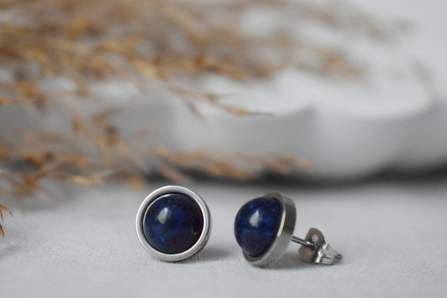 Lapislazuli Ohrstecker, Edelstein Ohrringe Silber, Dunkelblauer Stein, Edelstahl, September Geburtsstein, Lapisschmuck, Geschenk für Sie