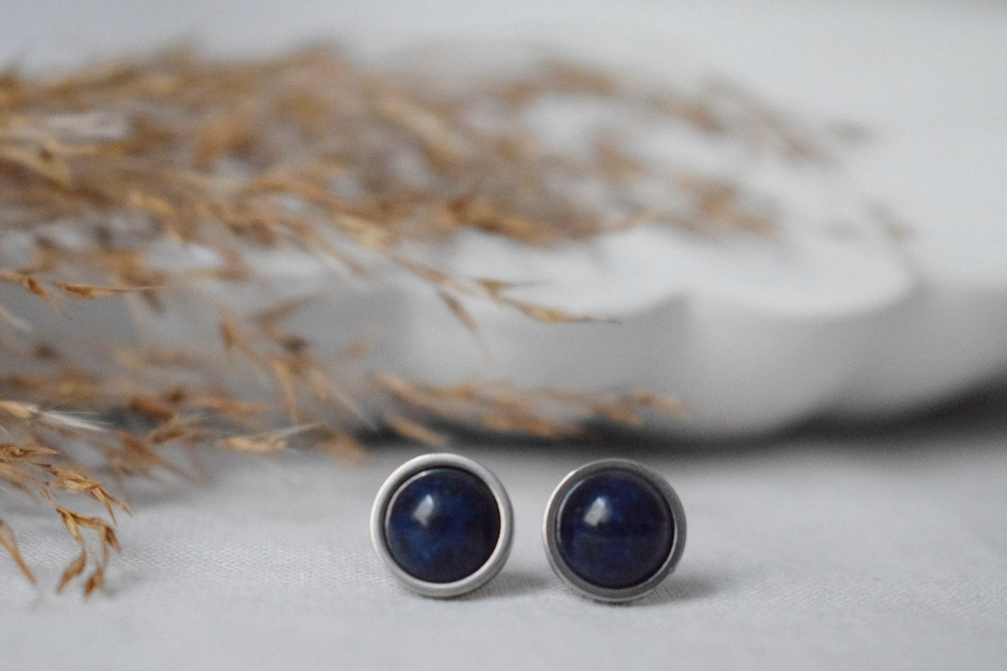 Lapislazuli Ohrstecker, Edelstein Ohrringe Silber, Dunkelblauer Stein, Edelstahl, September Geburtsstein, Lapisschmuck, Geschenk für Sie