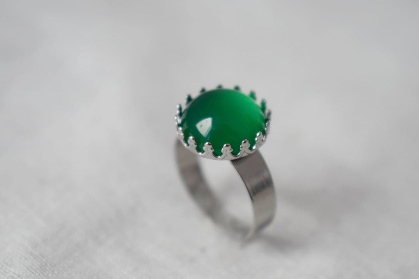Krone Grüner Achat Ring, Edelstein Verstellbarer Ring, Alltäglicher runder Stein Ring, Einzigartiger Schmuck, Geschenk für Sie