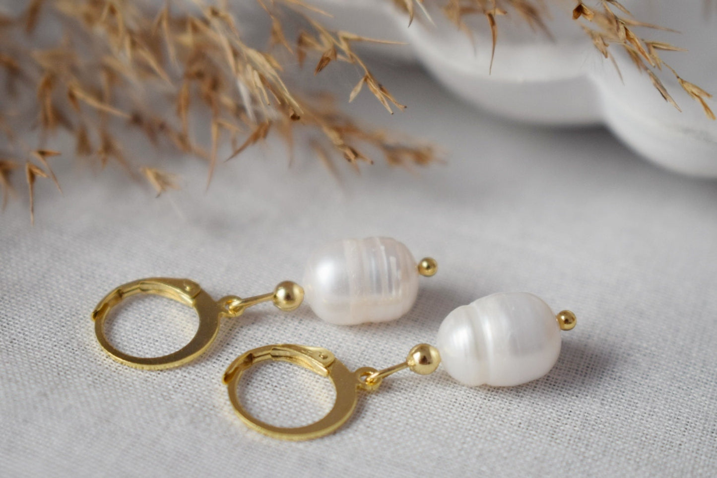 Süßwasserperlen-Ohrringe, 24 Karat vergoldete Edelstahl-Ohrringe, schlichte, elegante Tropfenohrringe, leichter, minimalistischer Schmuck