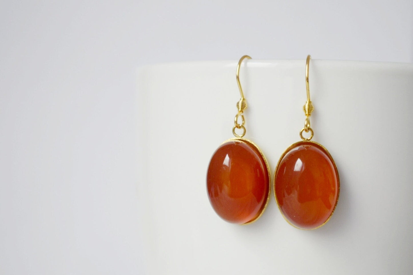 Rote Achat Ohrringe, Ovaler Edelstein Anhänger, Baumelnde Ohrringe, Edelstahl, Geburtsstein, Rosévergoldeter Schmuck, Geschenk für Sie