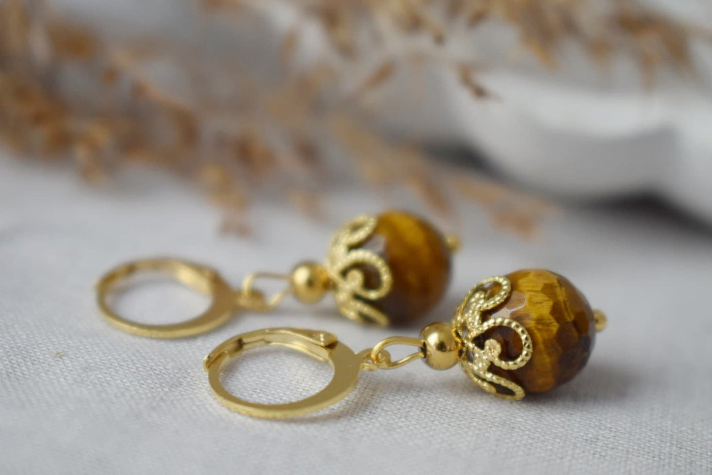 Tigerauge Creolen, Huggie Edelstein Ohrringe, Braungold Stein, Tigerauge, Rund, Lever Back, Tigerauge Perle, Schmuck Geschenk für Sie