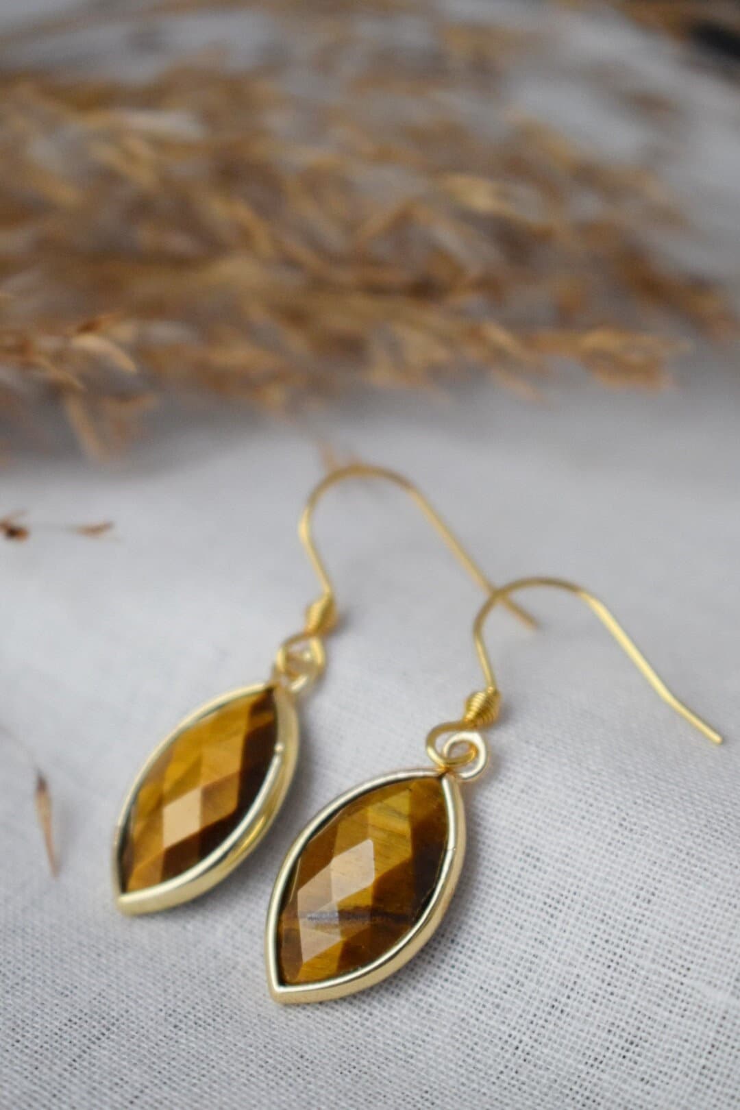 Tigerauge-Ohrringe, facettierte Edelstein-Ohrringe, Pferdeauge, goldbraune Farbe, Stein-Ohrhänger, Chakra, Tigerauge-Schmuck