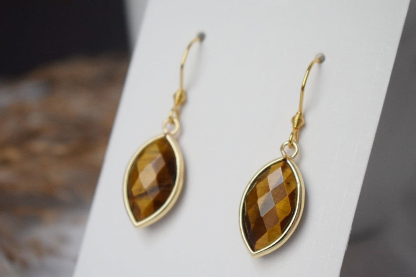 Tigerauge-Ohrringe, facettierte Edelstein-Ohrringe, Pferdeauge, goldbraune Farbe, Stein-Ohrhänger, Chakra, Tigerauge-Schmuck