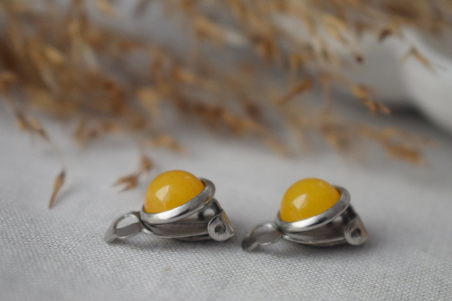 Clip on earrings yellow jade, Gemstone ear clips, Stone, Yellow silver colour, 10mm, round stainless steel clip on earrings Women, No hole earrings, Christmas gift