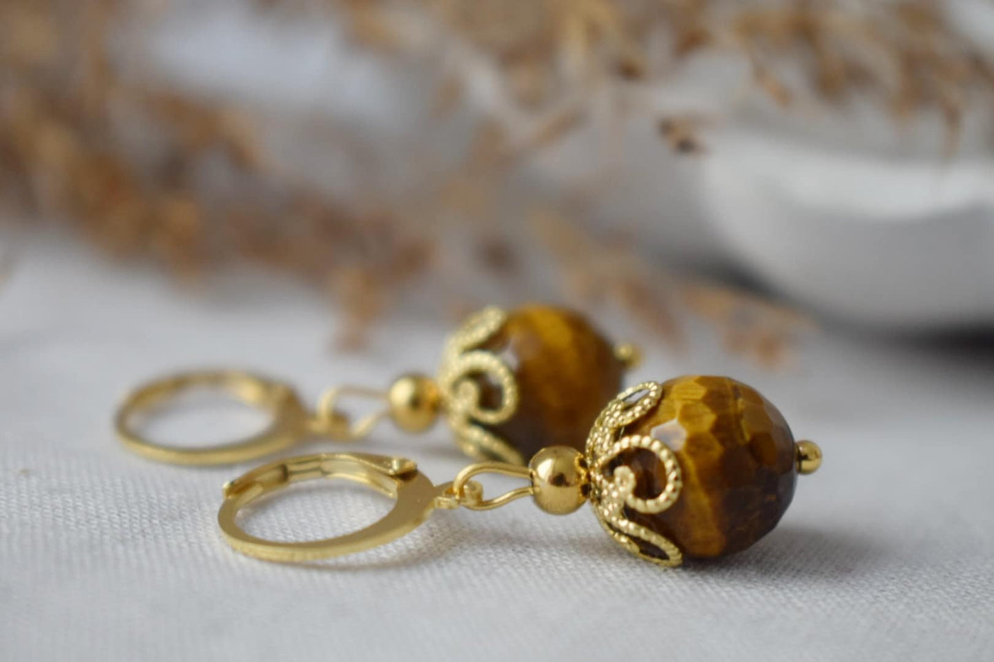 Tigerauge Creolen, Huggie Edelstein Ohrringe, Braungold Stein, Tigerauge, Rund, Lever Back, Tigerauge Perle, Schmuck Geschenk für Sie