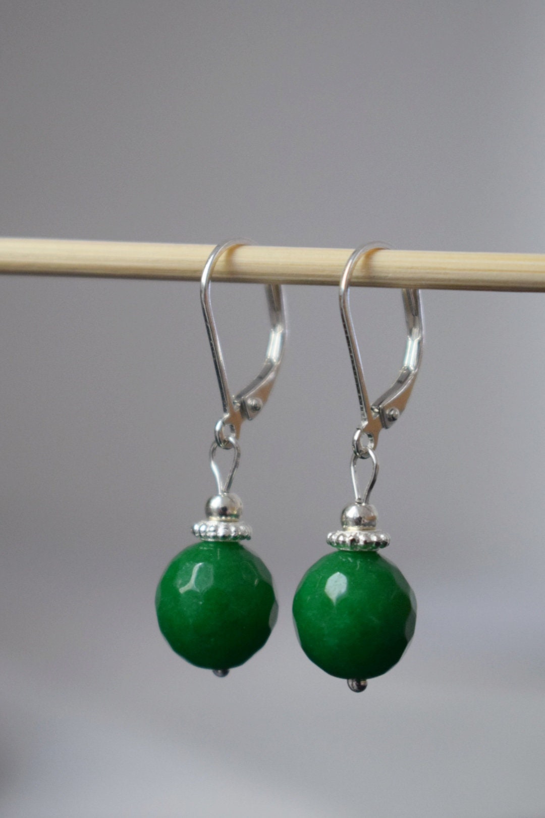 Grüne Jade Ohrringe, 925 Sterling Silber Edelstein Ohrringe, Grüne facettierte Stein Boho Ohrringe, Handgefertigter Schmuck Geschenk Sie