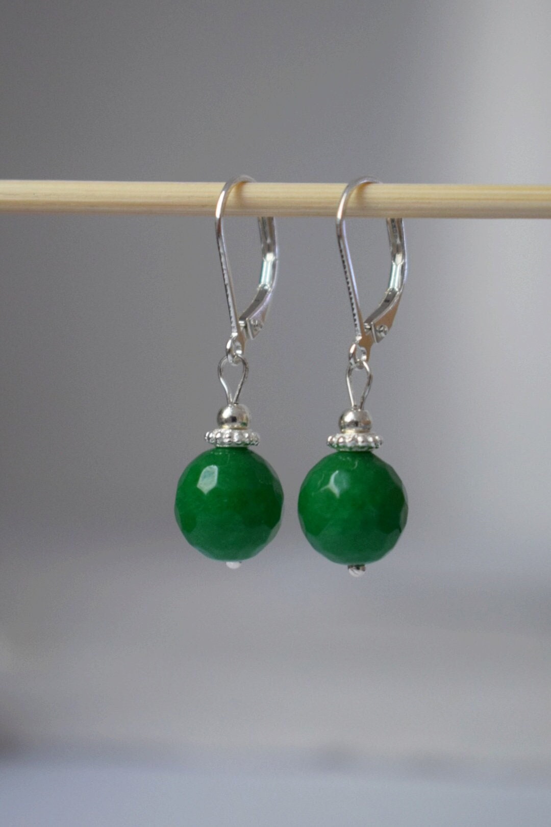 Grüne Jade Ohrringe, 925 Sterling Silber Edelstein Ohrringe, Grüne facettierte Stein Boho Ohrringe, Handgefertigter Schmuck Geschenk Sie