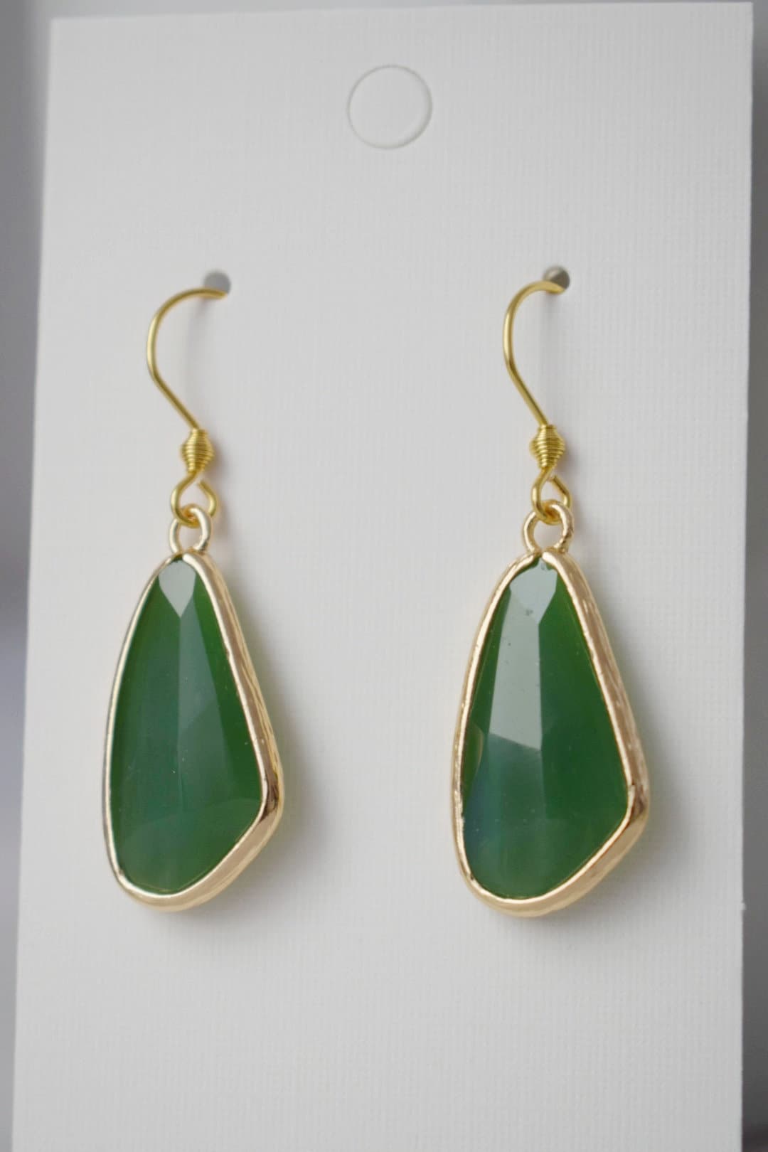 Glasohrringe, Große Tropfenohrringe, Facettierte Ohrringe, Aventurin grün, Lange Tropfen-Boho-Hängeohrringe, Glas-Goldschmuck