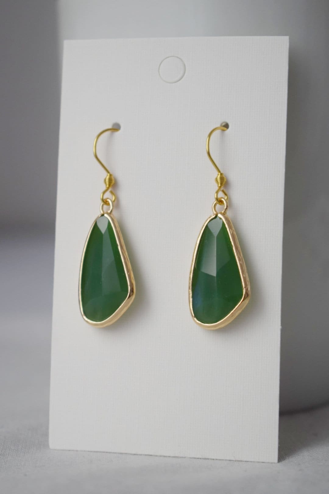 Glasohrringe, Große Tropfenohrringe, Facettierte Ohrringe, Aventurin grün, Lange Tropfen-Boho-Hängeohrringe, Glas-Goldschmuck