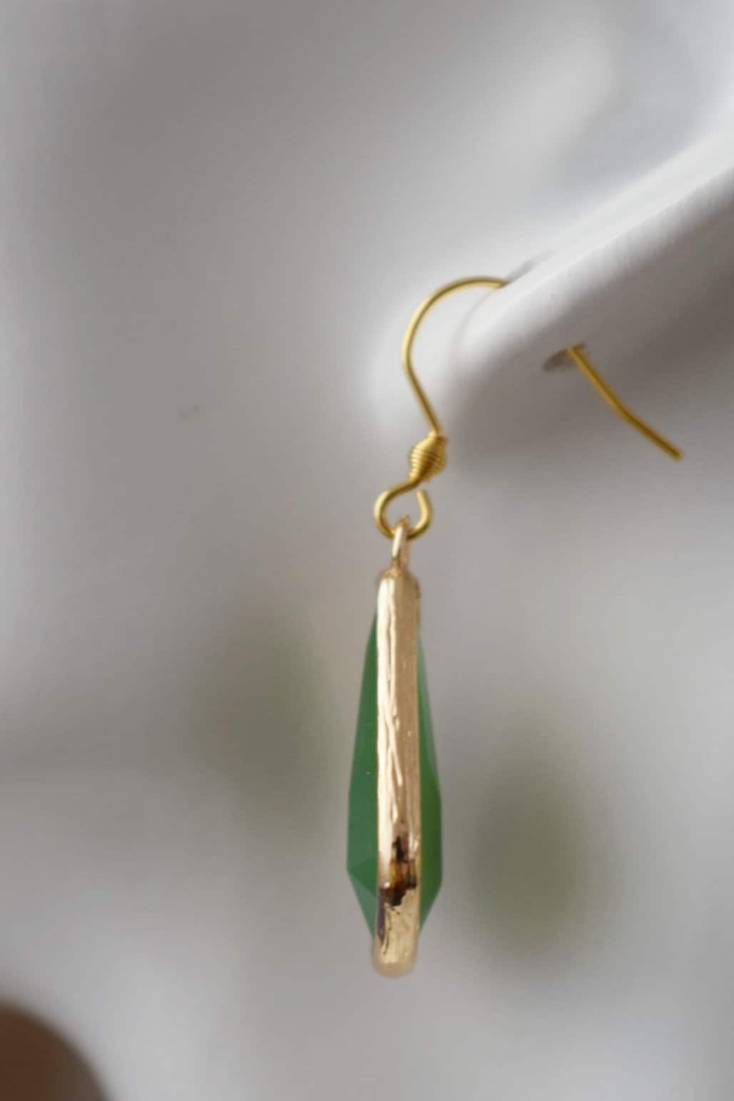 Glasohrringe, Große Tropfenohrringe, Facettierte Ohrringe, Aventurin grün, Lange Tropfen-Boho-Hängeohrringe, Glas-Goldschmuck