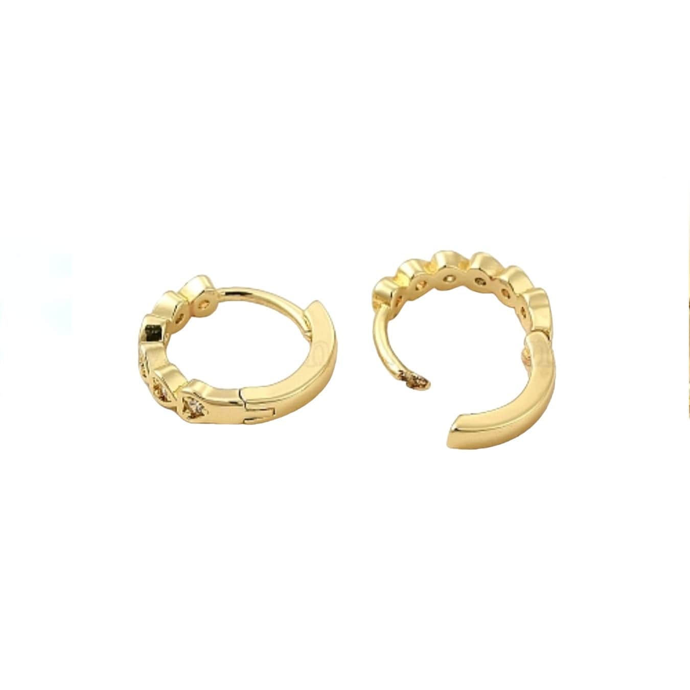 Kleine Herz Huggie Ohrringe, 18k vergoldete Zirkonia Leverback Hoops, minimalistischer Schmuck, Geschenk für Sie