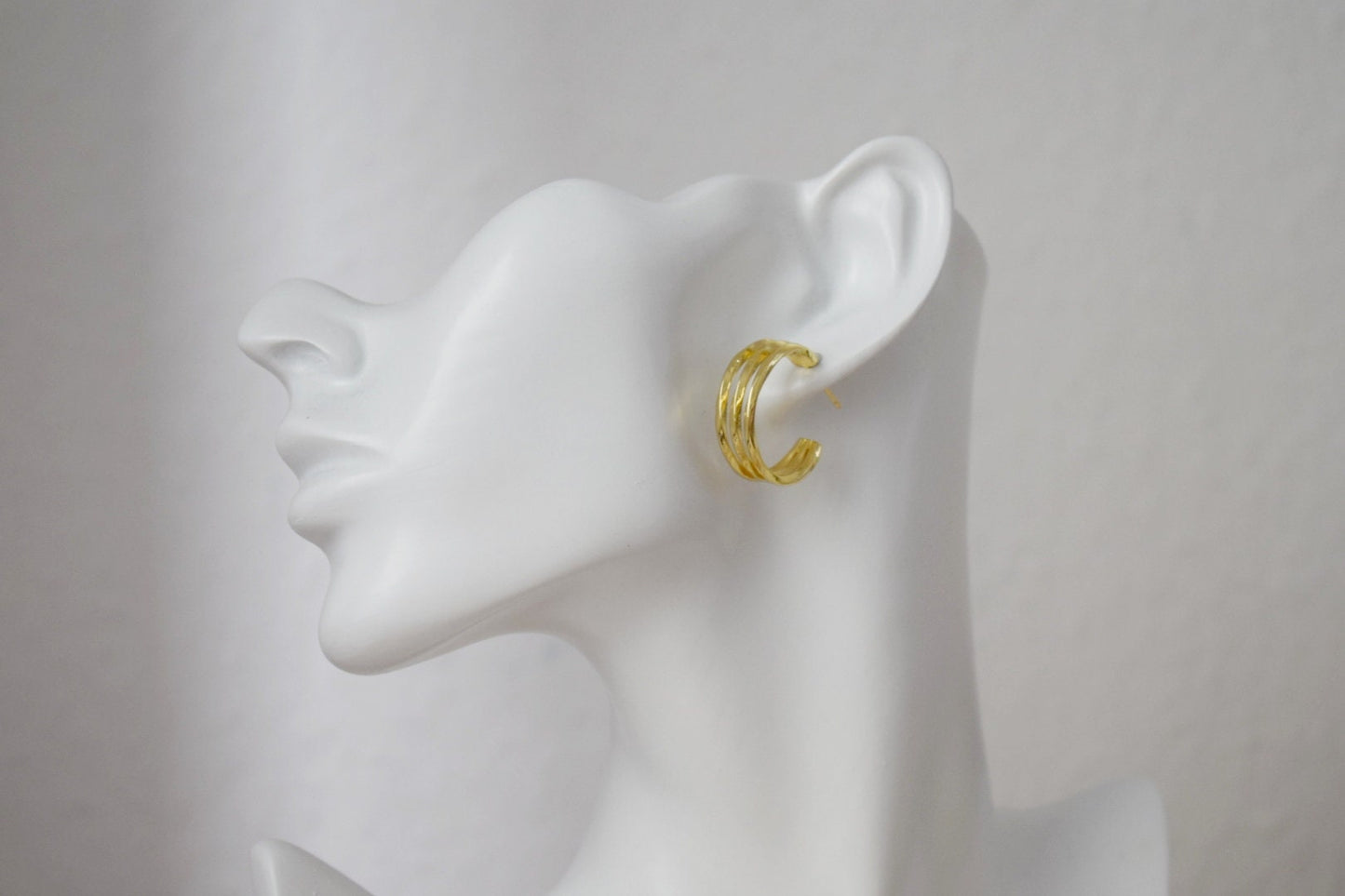 Dreilagige Ohrringe, 18 Karat vergoldete dreireihige Ohrstecker, Statement Chunky Half Hoops für Frauen, Boho Modern Ohrringe, Geschenk für Sie