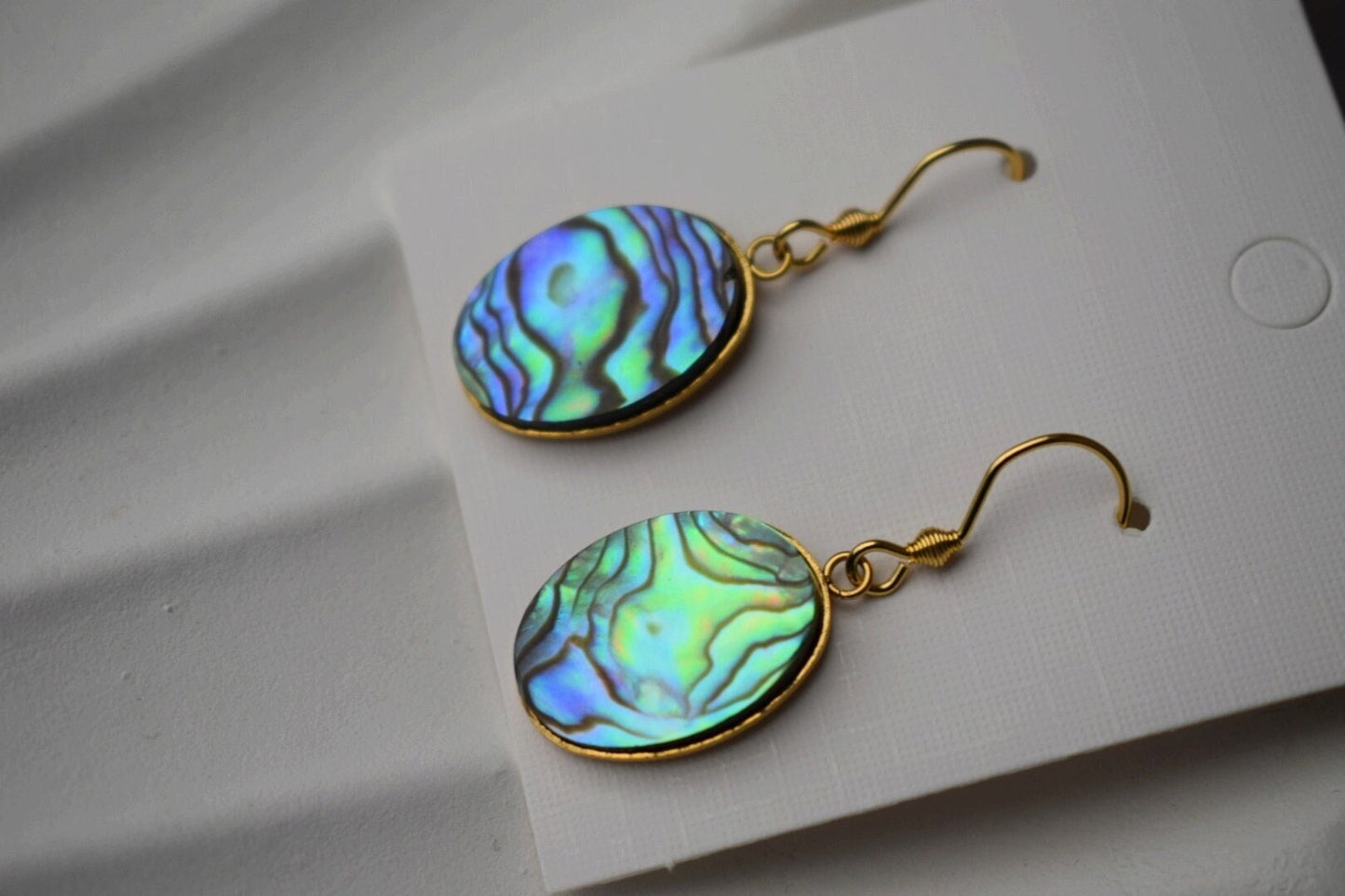 Abalone Ohrringe, Paua Muschel, Ovale Ohrringe, Bunte natürliche Abalone Ohrringe, Abalone Muschel, Abalone vergoldeter Schmuck