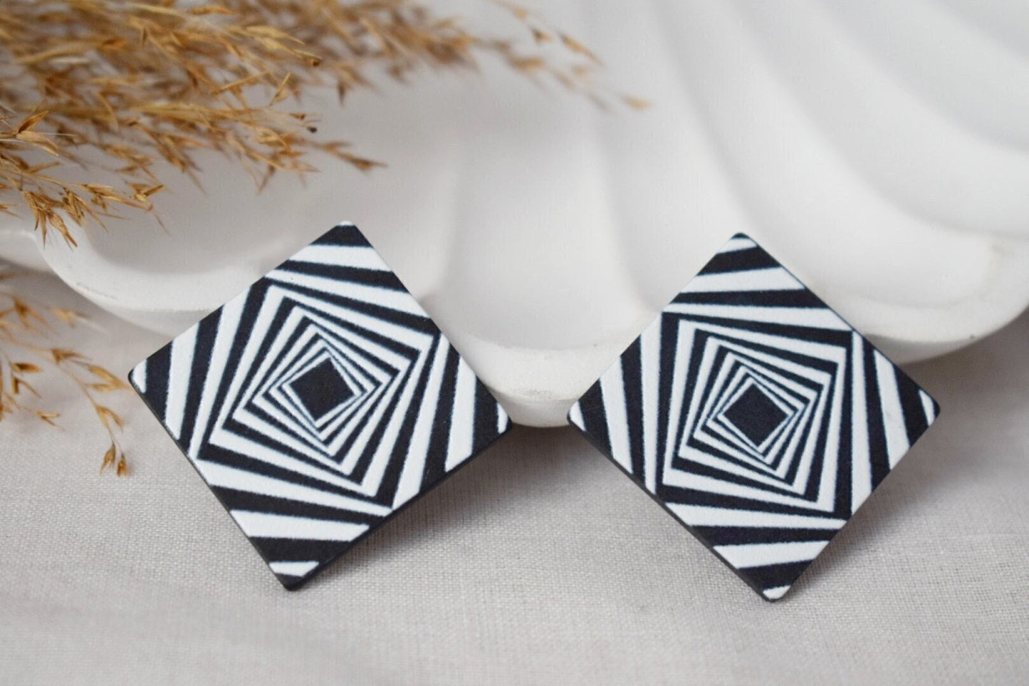 Rautenohrringe, Große quadratische Ohrstecker, Schwarz weiß, Streifenmuster Ohrstecker mit 925 Sterling Silber Ohrstecker, Schmuckgeschenk für Sie