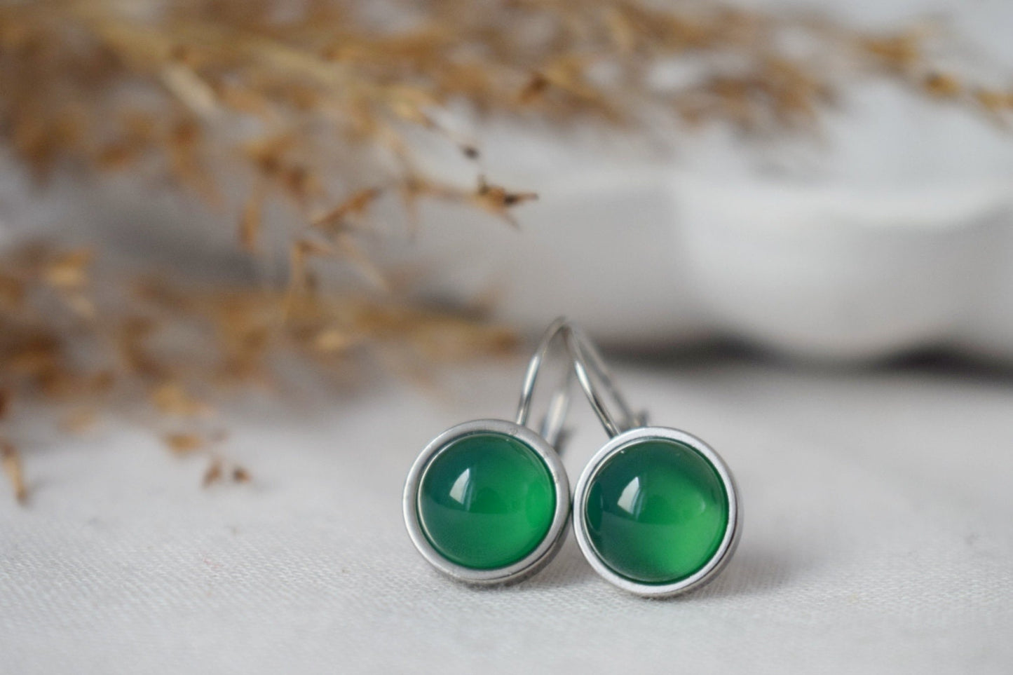Grüne Achat-Ohrringe aus Edelstahl mit Klapphebel, 6 mm runder Edelstein, handgefertigt, Unisex-Schmuck, bestes Weihnachtsgeschenk