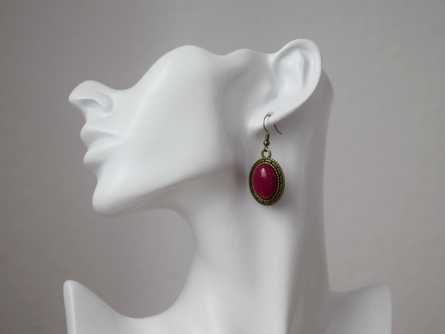 Vintage red jade dangle earrings, Burgundy red gemstone, Stone bronze oval pendant hanging, Statement filigree earrings, Jewelry gift women