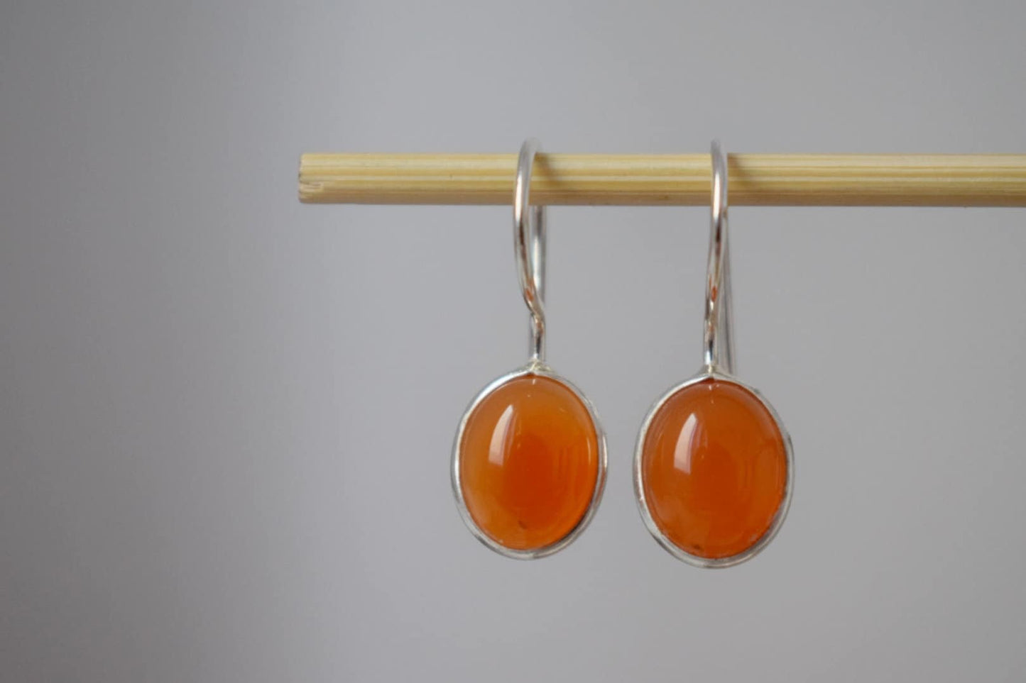 Karneol Sterling Silber Ohrringe, Ovale orange Edelstein Ohrringe 925 Silber, Naturstein, Einzigartiges Schmuckgeschenk