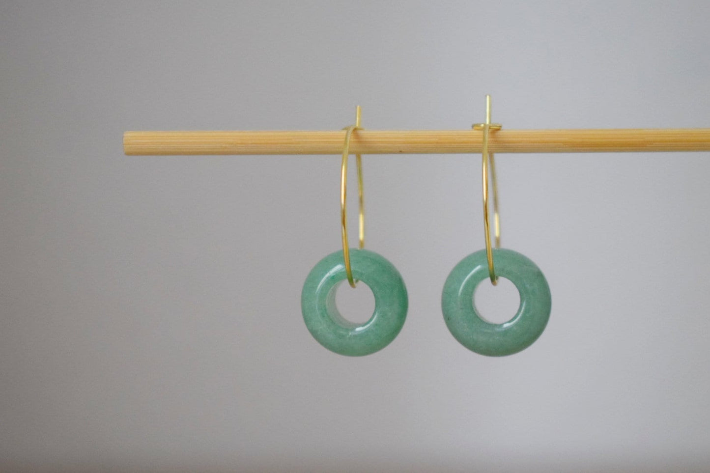 Aventurin Donut Creolen, 18 Karat vergoldete chirurgische Edelstahl Creolen, Edelstein Unisex SchmuckBestes Weihnachtsgeschenk