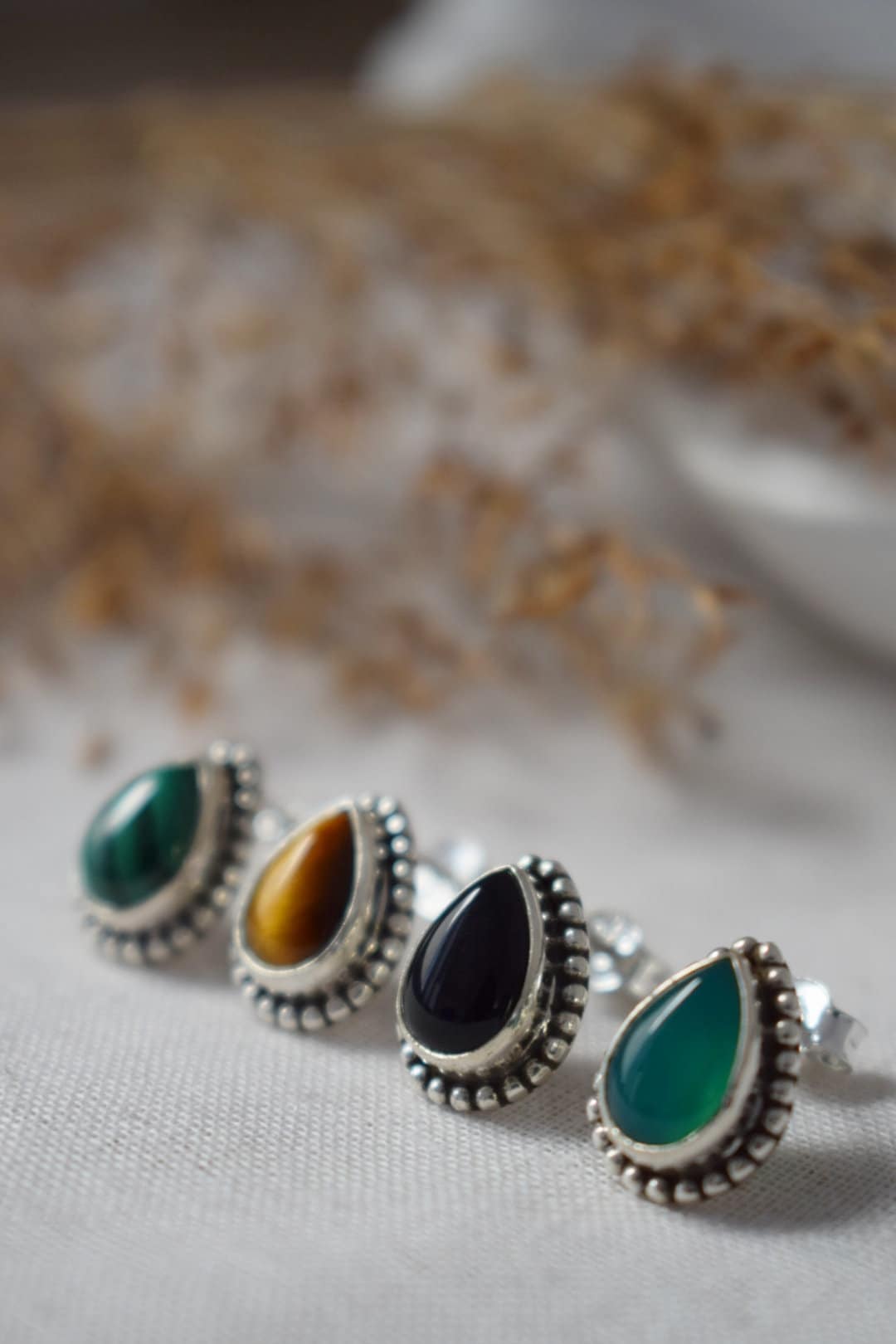 Tropfenförmige Tigerauge Ohrstecker, 925 Sterling Silber, kleiner brauner Edelstein Schmuck, Natürlicher Heilchakra Stein, handgefertigtes Schmuckgeschenk