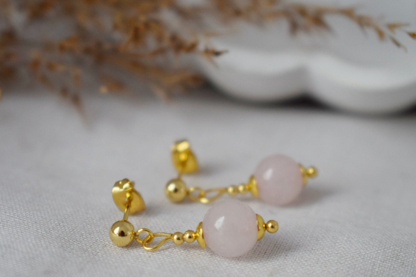 Rosenquarz Ohrstecker, Edelstein Perlen Anhänger, 24k vergoldete Edelstahl Push Back Ohrringe, Rosenquarz Schmuck, Handgemachtes Geschenk