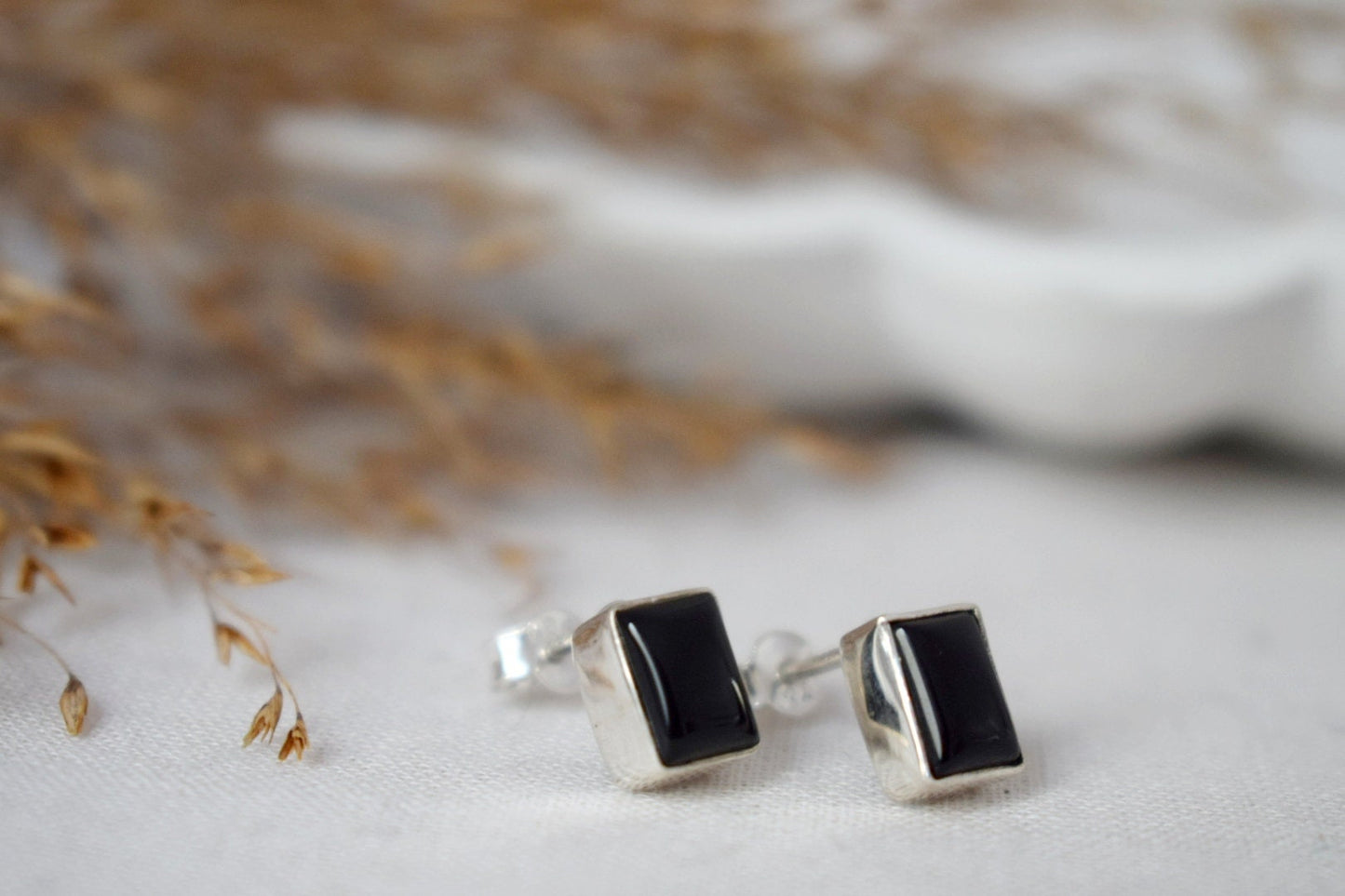 Kleine schwarze Achat Ohrstecker aus Sterling Silber, Rechteckige Edelstein Ohrringe, Geburtsstein 925 Silber Schmuck, Bestes Weihnachtsgeschenk