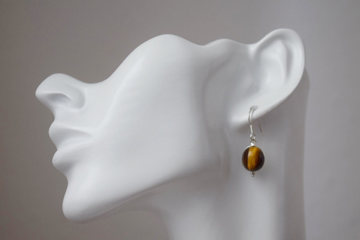 Tigerauge Ohrringe, Sterling Silber Edelstein Schmuck, Ovaler Naturstein, Leichte Ohrhänger, Einzigartiges Muttertagsgeschenk für Sie