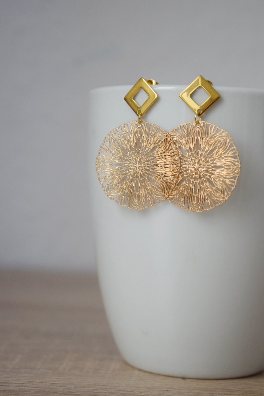 Ornament-Ohrringe für Frauen, Mandala-Ohrstecker, Rauten-Ohrstecker, vergoldete Edelstahl-Ohrstecker, Boho-Filigran-Ohrringe, Schmuckgeschenk