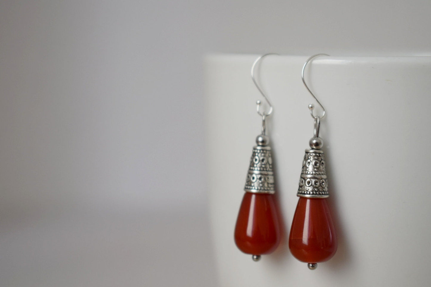 Karneol Tropfen Ohrringe, Rote Edelstein Ohrringe, Vintage Ohrhänger, Boho, Sterling Silber Ohrhaken, Schmuck Geschenk für Sie