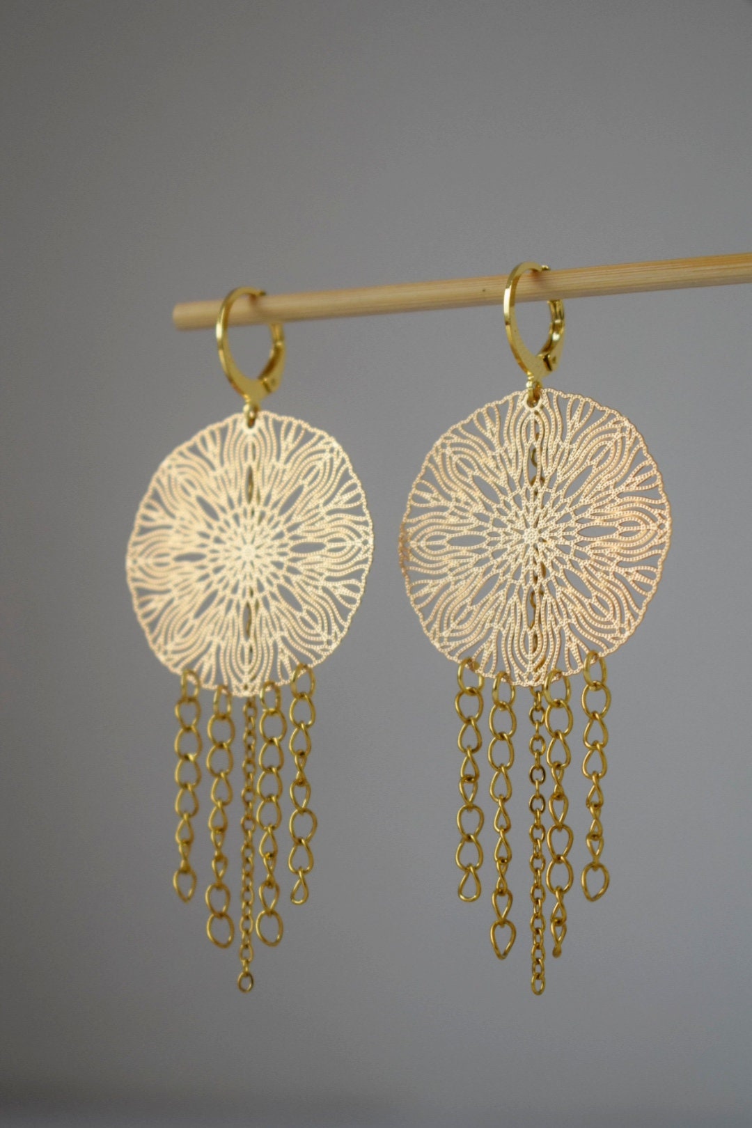 Ornament-Ohrringe für Frauen, goldene Mandala-Ohrringe, Edelstahl-Kettenohrringe, lange filigrane Boho-Ohrringe, Mandala-Schmuck als Geschenk für Sie